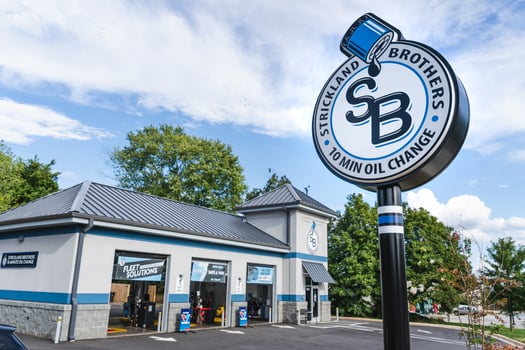 Strickland Bros 10 Minute Oil Change-06021